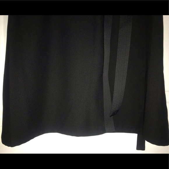 Size 8 Tahari little black dress. - Picture 6 of 6